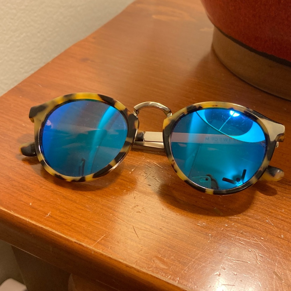 Madewell Sunglasses - Blue Mirror Frame, Round Lense